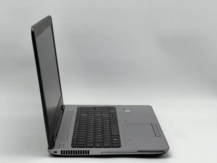 Ноутбук Б-клас HP ProBook 650 G2 / 15.6" (1920x1080) TN / Intel Core i7-6600U (2 (4) ядра по 2.6 - 3.4 GHz) / 16 GB DDR4 / 240 GB SSD / Intel HD Graphics 520 / WebCam б/в - зображення 3