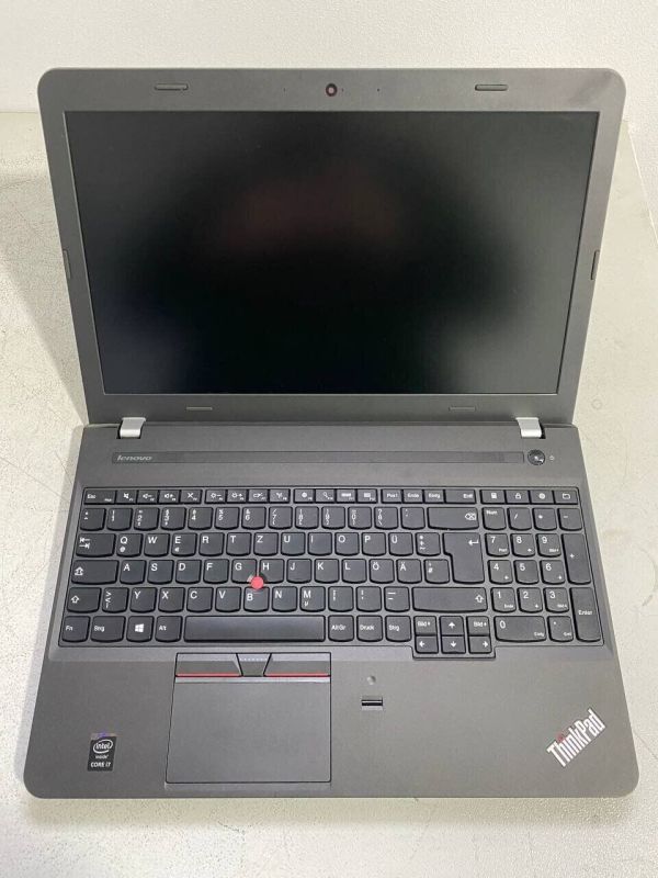 Ноутбук Lenovo ThinkPad E550 / 15.6" (1920x1080) TN / Intel Core i7-5500U (2 (4) ядра по 2.4 - 3.0 GHz) / 16 GB DDR3 / 240 GB SSD / Intel HD Graphics 5500 / WebCam б/в - изображение 2
