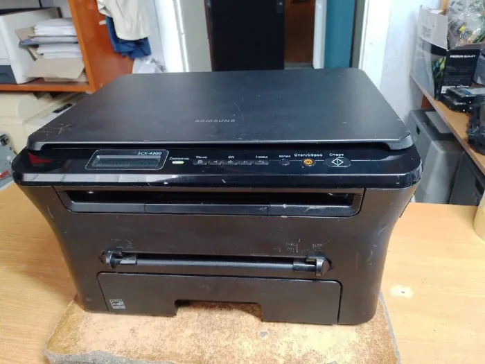 БФП Б-клас Samsung SCX-4300 / Лазерний монохромний друк / 600x600 dpi / 18 стор/хв / A4 / USB 2.0, Ethernet б/в - зображення 2