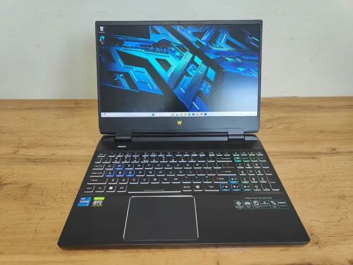 Ігровий ноутбук Б-клас Acer Predator PH315-55-70ZV / 15.6" (2560x1440) IPS / Intel Core i7-12700H (14 (20) ядер по 2.3 - 4.7 GHz) / 16 GB DDR5 / 512 GB SSD / nVidia GeForce RTX 3060, 6 GB GDDR6, 192-bit / WebCam / HDMI / Windows 11 Home б/в - зображення 2