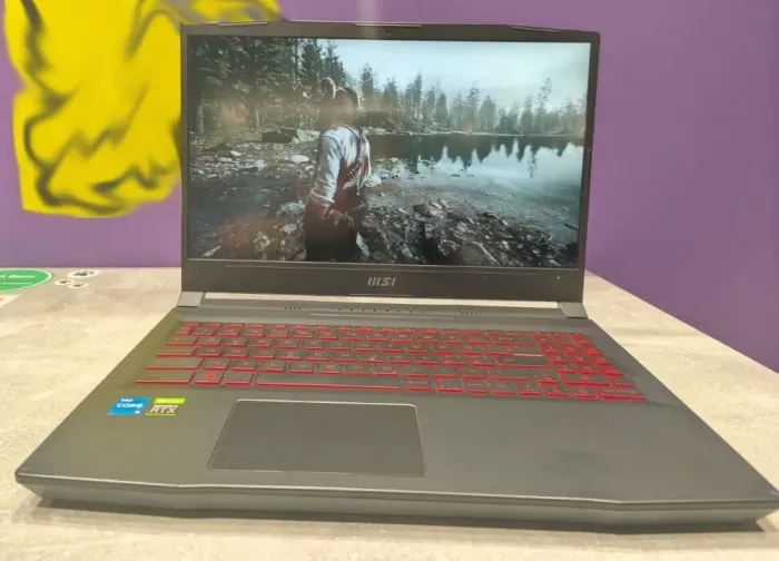 Ігровий ноутбук MSI Katana GF66 11UE-883NEU / 15.6" (1920x1080) IPS / Intel Core i5-11400H (6 (12) ядер по 2.2 - 4.5 GHz) / 16 GB DDR4 / 512 GB SSD / nVidia GeForce RTX 3060, 6 GB GDDR6, 192-bit / WebCam б/в - зображення 2