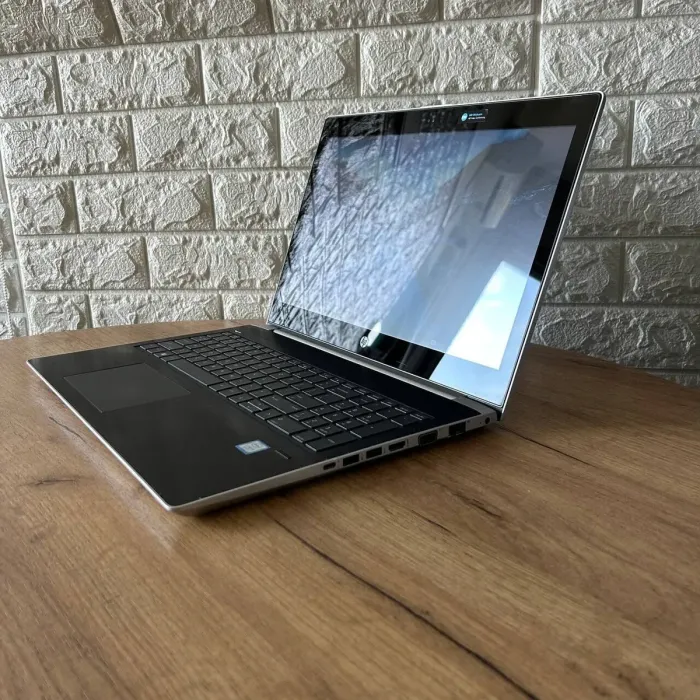 Ноутбук Б-клас HP ProBook 450 G5 / 15.6" (1366x768) TN Touch / Intel Core i5-8250U (4 (8) ядра по 1.6 - 3.4 GHz) / 8 GB DDR4 / 512 GB SSD / Intel UHD Graphics 620 / WebCam б/в - зображення 5