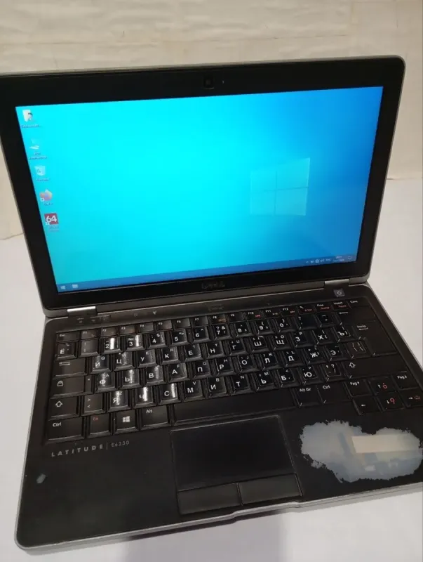 Нетбук Б-клас Dell Latitude E6230 / 12.5" (1366x768) TN / Intel Core i5-3340M (2 (4) ядра по 2.7 - 3.4 GHz) / 4 GB DDR3 / 64 GB SSD / Intel HD Graphics 4000 / WebCam б/в - зображення 2