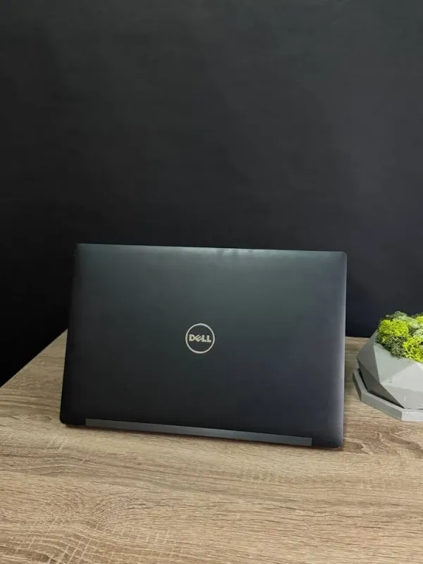 Ультрабук Б-клас Dell Latitude 7480 / 14" (1920x1080) TN / Intel Core i5-7300U (2 (4) ядра по 2.6 - 3.5 GHz) / 8 GB DDR4 / 256 GB SSD M.2 / Intel HD Graphics 620 / WebCam / Win 10 б/в - зображення 3