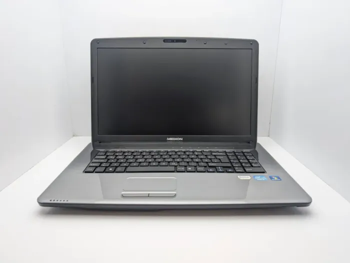 Ноутбук Medion Akoya E7220 / 17.3" (1600x900) TN / Intel Core i3-2310M (2 (4) ядра по 2.1 GHz) / 6 GB DDR3 / 750 GB HDD / Intel HD Graphics / WebCam / АКБ не тримає б/в - зображення 7
