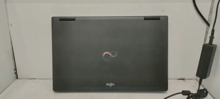 Ноутбук Б-класс Fujitsu LifeBook E782 / 15.6" TN / Intel Core i5-3320M (2(4) ядра по 2.6-3.3 GHz) / 8GB DDR3 / 120GB SSD / HD Graphics 4000 / WebCam б/в - зображення 6