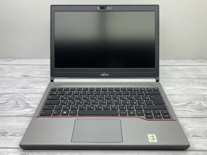 Ноутбук Б-клас Fujitsu LifeBook E734 / 13.3" (13668x768) TN / Intel Core i7-4610M (2 (4) ядра по 3.0 - 3.7 GHz) / 8 GB DDR3 / 240 GB SSD / Intel HD Graphics 4600 / WebCam б/в - зображення 2
