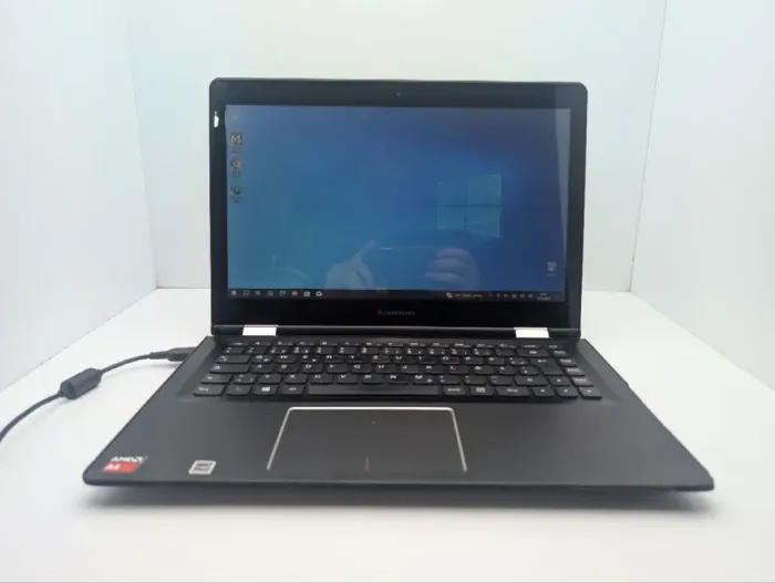 Ноутбук-трансформер Б-клас Lenovo Yoga 500-14ACL / 14" (1366x768) TN Touch / AMD A4-7210 (4 ядра по 1.8 - 2.2 GHz) / 4 GB DDR3 / 120 GB SSD / AMD Radeon R3 Graphics / WebCam / АКБ не тримає б/в - зображення 2