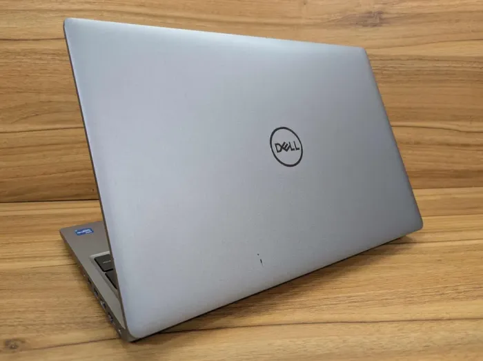Ультрабук Dell Latitude 5520 / 15.6" (1920x1080) IPS / Intel Core i5-1145G7 (4 (8) ядра по 2.6 - 4.4 GHz) / 16 GB DDR4 / 512 GB SSD / Intel Iris Xe Graphics / WebCam / HDMI / Windows 11 б/в - зображення 7