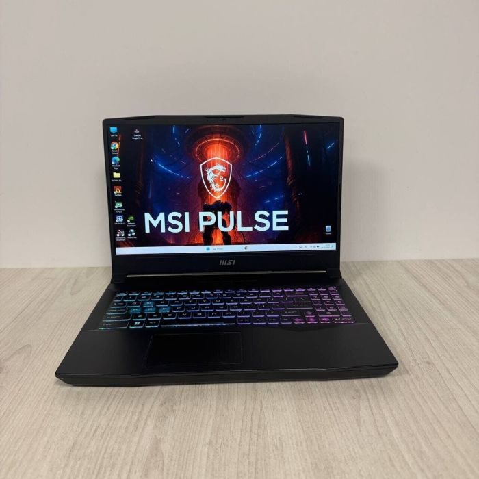 Ігровий ноутбук Б-класу MSI Pulse 15 B13VGK / 15.6" (1920x1080) IPS / Intel Core i7-13700H (14 (20) ядер по 2.4 - 5.0 GHz) / 16 GB DDR5 / 512 GB SSD NVMe / nVidia GeForce RTX 4070, 8 GB GDDR6, 128-bit / WebCam б/в - зображення 2