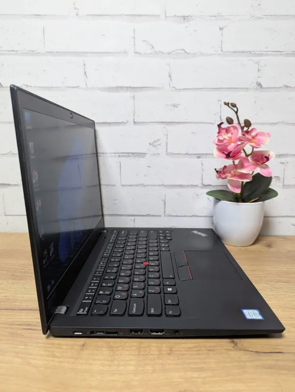 Ультрабук Lenovo ThinkPad T490s / 14" (1920x1080) TN / Intel Core i5-8265U (4 (8) ядра по 1.6 - 3.9 GHz) / 8 GB DDR4 / 256 GB SSD / Intel UHD Graphics / WebCam б/в - зображення 3