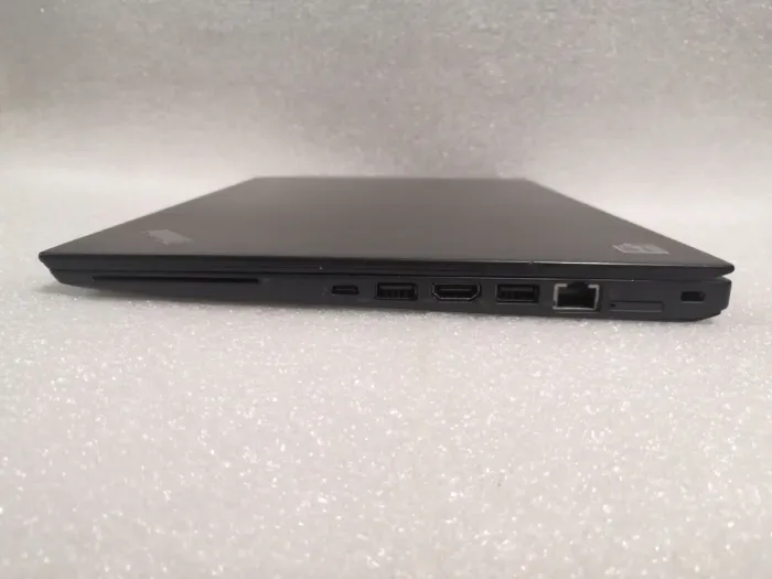 Ультрабук Б-клас Lenovo ThinkPad / 14" TN / Core i5-6300U (2(4) ядра 2.4-3GHz) / 8GB DDR4 / 256GB SSD / HD Graphics 520 / WebCam / HDMI б/в - зображення 6