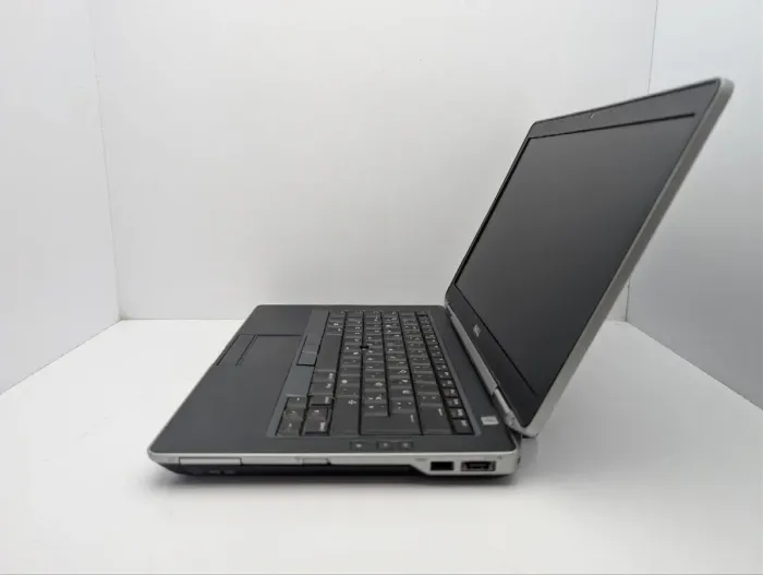 Ноутбук Dell Latitude E6430s / 14" (1366x768) TN / Intel Core i5-3340M (2 (4) ядра по 2.7 - 3.4 GHz) / 6 GB DDR3 / 120 GB SSD / Intel HD Graphics 4000 / WebCam / DVD-ROM б/в - зображення 5