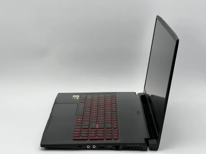 Ігровий ноутбук Б-клас MSI GF75 Thin 10SCXR-003US / 17.3" (1920x1080) IPS / Intel Core i5-10500H (6 (12) ядер по 2.5 - 4.5 GHz) / 16 GB DDR4 / 480 GB SSD / nVidia GeForce GTX 1650, 4 GB GDDR6, 128-bit / WebCam б/в - зображення 7