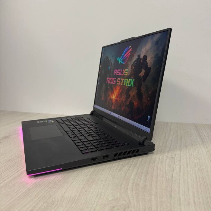 Ігровий ноутбук Б-класу Asus ROG Strix G18 G814JZ / 18" (2560x1600) IPS / Intel Core i9-13980HX (24 (32) ядра по 2,2 - 5,5 ГГц) / 32 ГБ DDR5 / 512 ГБ SSD NVMe / nVidia GeForce RTX 4080, 12 ГБ GDDR6, 192-біт / WebCam б/в - зображення 5