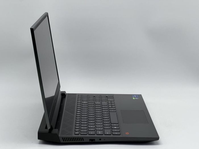 Ігровий ноутбук Б-класу Dell G15 5511 / 15,6" (1920x1080) IPS / Intel Core i7-11800H (8 (16) ядер по 2.3 - 4.6 GHz) / 16 GB DDR4 / 512 GB SSD / nVidia GeForce RTX 3060, 6 GB GDDR6, 192-bit / WebCam б/в - изображение 3