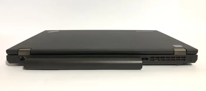 Ноутбук Lenovo ThinkPad T540p / 15.6" (2880x1620) IPS / Intel Core i7-4700QM (4 (8) ядра по 2.4 - 3.4 GHz) / 16 GB DDR3 / 256 GB SSD / nVidia GeForce GT 730M, 1 GB DDR3, 64-bit / WebCam б/в - зображення 3