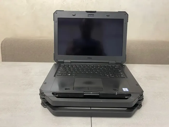 Захищений ноутбук Dell Latitude 5420 Rugged / 14" (1920x1080) IPS Touch / Intel Core i5-8350U (4 (8) ядра по 1.7 - 3.6 GHz) / 16 GB DDR4 / 256 GB SSD M.2 / Intel UHD Graphics 620 / WebCam / HDMI / 4G LTE / Два АКБ б/в - зображення 5