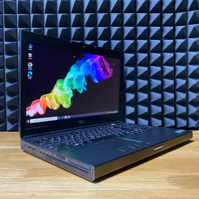 Мобільна робоча станція Б-клас Dell Precision M4700 / 15.6" (1366x768) TN / Intel Core i7-2820QM (4 (8) ядра по 2.3 - 3.4 GHz) / 24 GB DDR3 / 128 GB SSD / AMD Radeon HD 6700M, 1 GB GDDR5, 64-bit / WebCam б/в - зображення 4