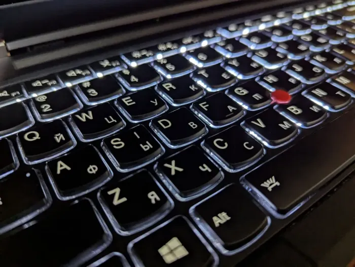 Мобільна робоча станція Lenovo ThinkPad P50 / 15,6" (1920x1080) IPS / Intel Core i7-6820HQ (4 (8) ядра по 2,7 - 3,6 ГГц) / 32 ГБ DDR4 / 512 ГБ SSD / nVidia Quadro M2000M, 4 ГБ GDDR5, 128-біт / WebCam / TouchID / Windows 10 б/в - зображення 6