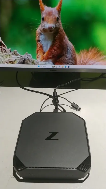 Неттоп HP Z2 Mini G3 USFF / Intel Core i5-6600 (4 ядра по 3.3 - 3.9 GHz) / 16 GB DDR4 / 256 GB SSD / nVidia Quadro M620, 2 GB GDDR5, 128-bit / WiFi б/в - зображення 2