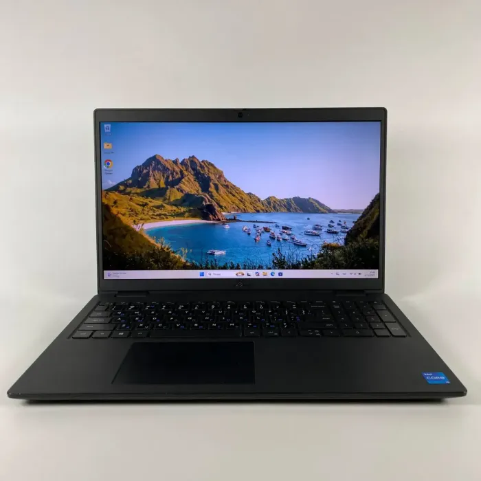 Ультрабук Б-клас Dell Latitude 3520 / 15.6" (1920x1080) IPS / Intel Core i5-1135G7 (4 (8) ядра по 2.4 - 4.2 GHz) / 16 GB DDR4 / 256 GB SSD / Intel Iris Xe Graphics / WebCam / HDMI б/в - зображення 2