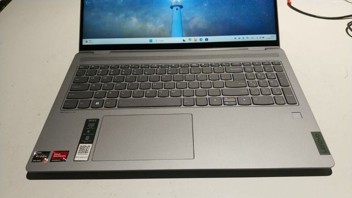 Ультрабук Б-клас Lenovo IdeaPad Flex 5 16ABR8 / 16" (1920x1200) IPS Touch / AMD Ryzen 7 7730U (8 (16) ядер по 2.0 - 4.5 GHz) / 16 GB DDR4 / 256 GB SSD / AMD Radeon Vega Graphics / WebCam / Win 11 б/в - зображення 6