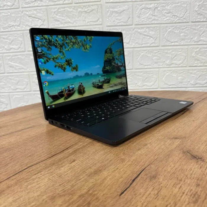 Ультрабук-трансформер Dell Latitude 5300 2-in-1 / 13.3" (1920x1080) IPS Touch / Intel Core i5-8365U (4 (8) ядра по 1.6 - 4.1 GHz) / 8 GB DDR4 / 256 GB SSD / Intel UHD Graphics / WebCam б/в - зображення 4