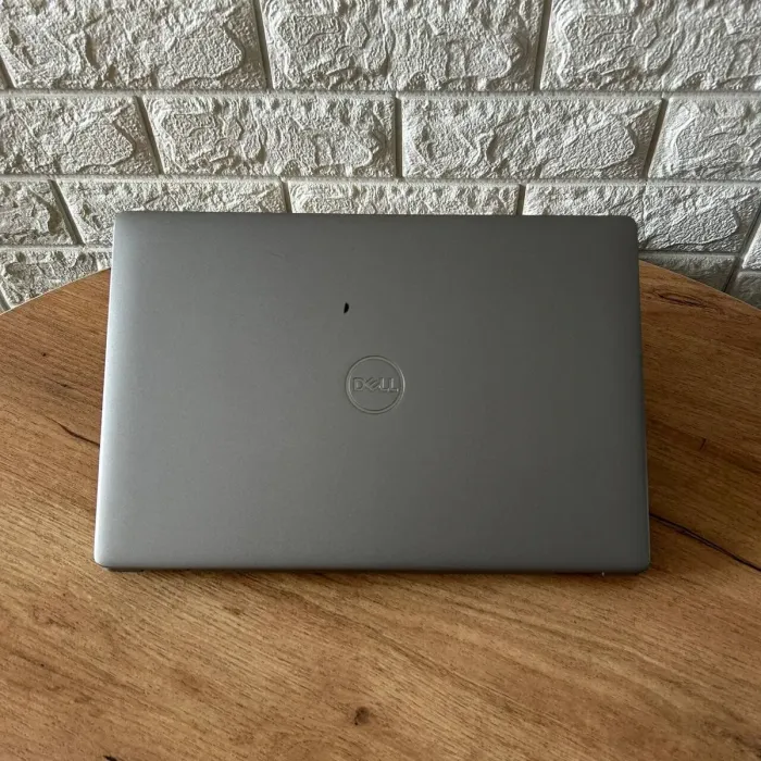 Ультрабук Б-клас Dell Latitude 5410 / 14" (1920x1080) IPS Touch / Intel Core i5-10310U (4 (8) ядра по 1.7 - 4.4 GHz) / 8 GB DDR4 / 256 GB SSD / Intel UHD Graphics / WebCam б/в - зображення 3