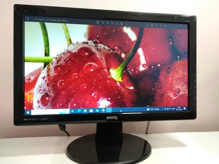 Монітор Б-клас BenQ GL955A / 18.5" (1366x768) TN / VGA / VESA 100x100 б/в - зображення 2