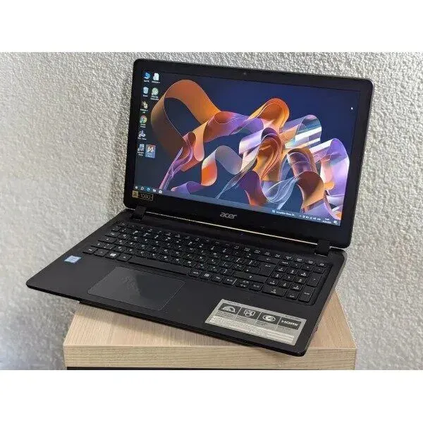 Ноутбук Б-клас Acer Aspire ES1-572 / 15.6" (1920x1080) TN / Intel Core i3-6006U (2 (4) ядра по 2.0 GHz) / 8 GB DDR4 / 128 GB SSD / Intel HD Graphics 520 / WebCam б/в - зображення 4