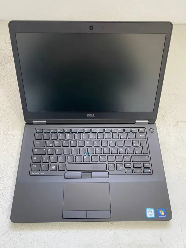 Ультрабук Dell Latitude E5470 / 14" (1366x768) TN / Intel Core i5-6300U (2 (4) ядра по 2.4 - 3.0 GHz) / 8 GB DDR4 / 128 GB SSD / Intel HD Graphics 520 / WebCam б/в - зображення 2