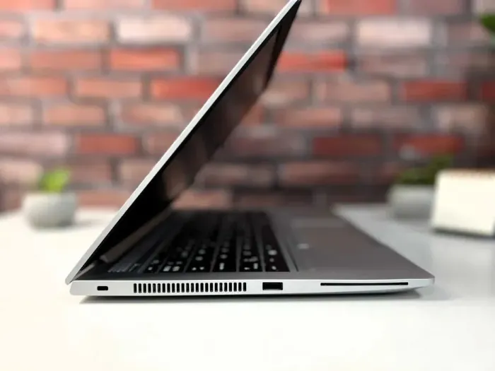 Ноутбук HP EliteBook 840 G6 / 14" (1920x1080) IPS / Intel Core i5-8365U (4 (8) ядра по 1.6 - 4.1 GHz) / 16 GB DDR4 / 256 GB SSD / Intel UHD Graphics 620 / WebCam / Win 10 Pro б/в - зображення 4