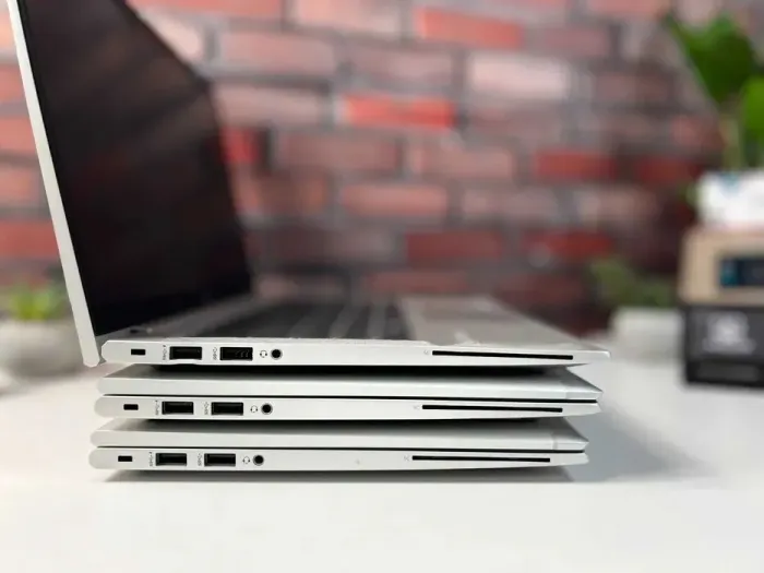 Ультрабук HP EliteBook 835 G7 / 13.3" (1920x1080) IPS / AMD Ryzen 5 PRO 4650U (6 (12) ядер по 2.1 - 4.0 GHz) / 16 GB DDR4 / 256 GB SSD M.2 / AMD Radeon RX Vega 6 Graphics / WebCam б/в - зображення 3