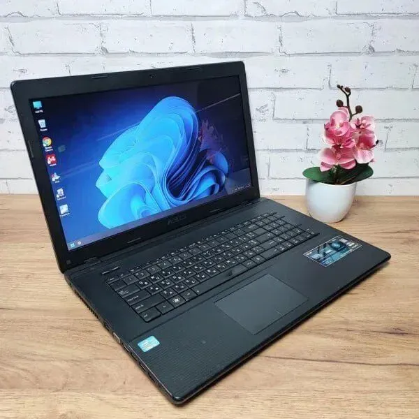 Ноутбук Asus R704A / 17.3" (1600x900) TN / Intel Core i5-3230M (2 (4) ядра по 2.6 - 3.2 GHz) / 8 GB DDR3 / 128 GB SSD / Intel HD Graphics 4000 / WebCam б/в - зображення 5