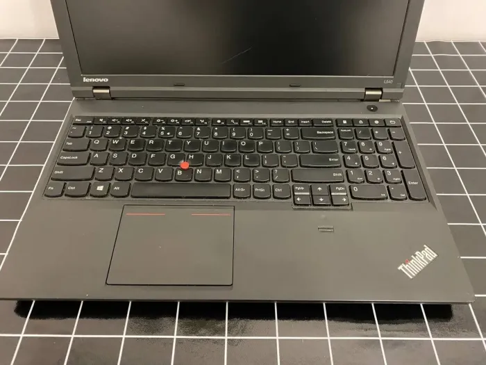 Ноутбук Б-клас Lenovo ThinkPad L540 / 15.6" (1366x768) TN / Intel Core i3-4000M (2 (4) ядра по 2.4 GHz) / 4 GB DDR3 / 120 GB SSD / Intel HD Graphics 4600 / WebCam / miniDP б/в - зображення 4