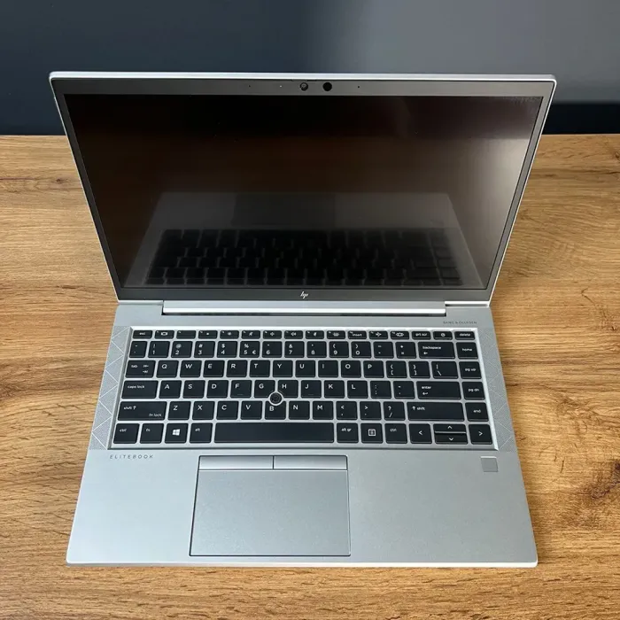 Ультрабук HP EliteBook 845 G8 / 14" (1920x1080) IPS / AMD Ryzen 5 Pro 5650U (6 (12) ядер по 2.3 - 4.2 GHz) / 8 GB DDR4 / 256 GB SSD M.2 / AMD Radeon Graphics / WebCam б/в - зображення 3