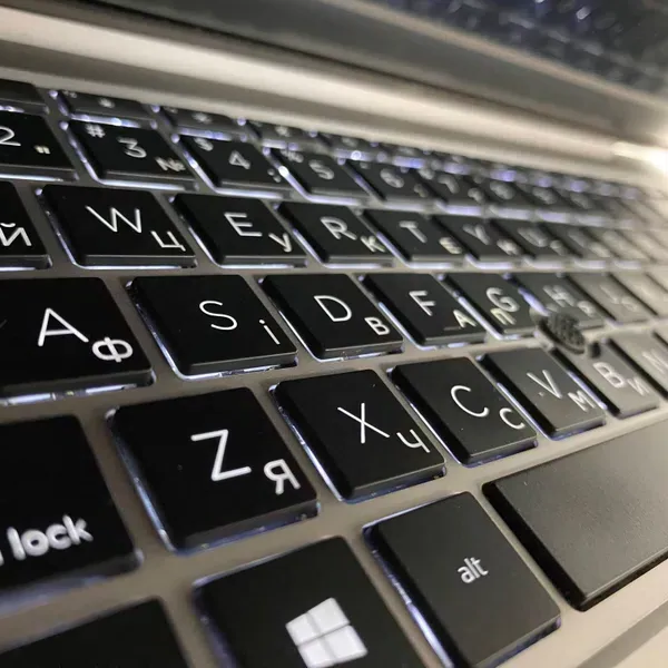 Ультрабук HP EliteBook 840 G7 / 14" (1920x1080) IPS / Intel Core i5-10310U (4 (8) ядра по 1.7 - 4.4 GHz) / 16 GB DDR4 / 256 GB SSD / Intel UHD Graphics / WebCam / TouchID б/в - зображення 6