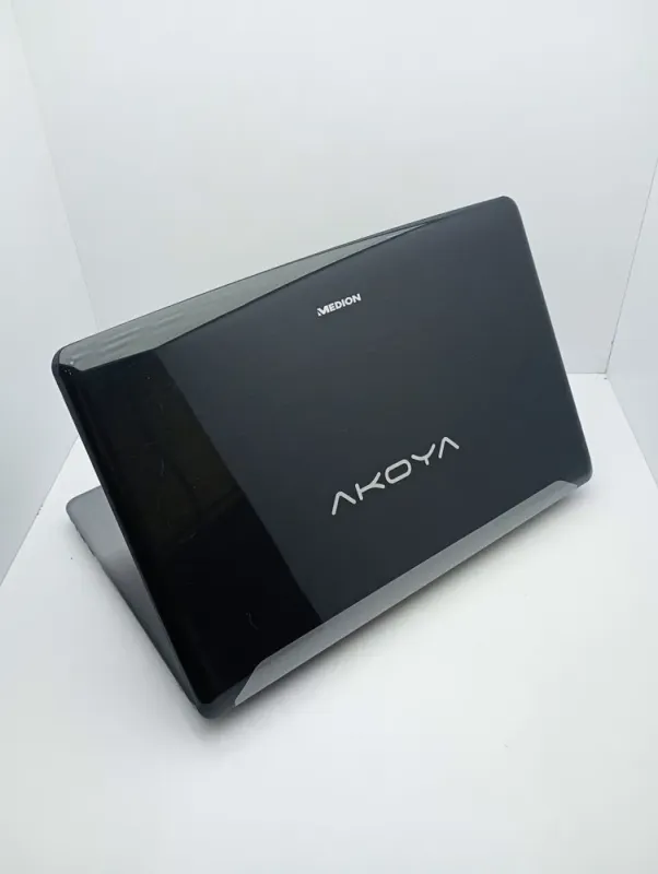 Ноутбук Acer Medion E7222 / 17.3" (1600x900) TN / Intel Core i3-2370M (2 (4) ядра по 2.4 GHz) / 6 GB DDR3 / 64 GB SSD + 750 GB HDD / Intel HD Graphics 3000 / WebCam б/в - зображення 8