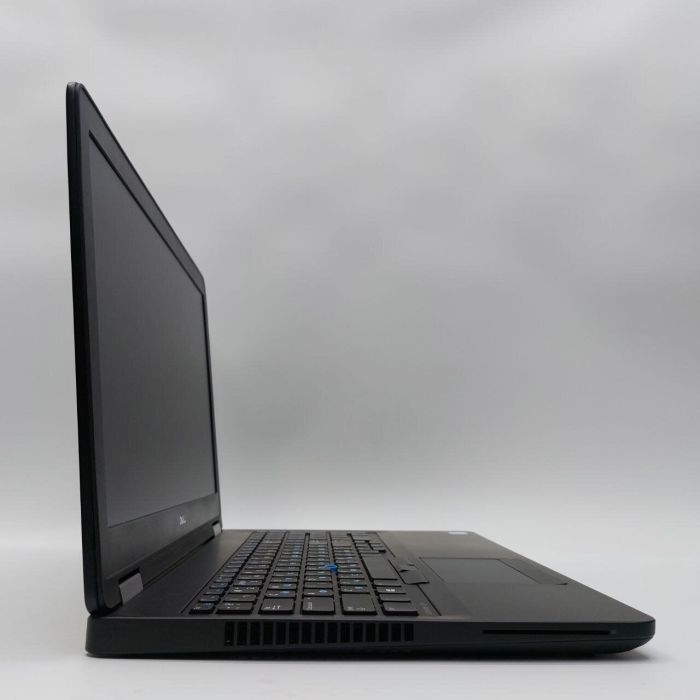 Ноутбук Dell Latitude E5570 / 15.6" (1920x1080) IPS / Intel Core i7-6820HQ (4 (8) ядра по 2.7 - 3.6 GHz) / 16 GB DDR4 / 256 GB SSD / Intel HD Graphics 620 / WebCam б/в - зображення 4