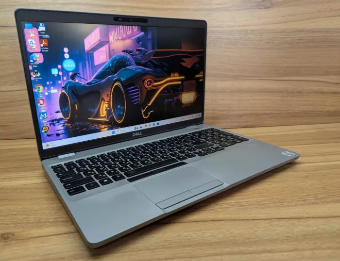 Мобільна робоча станція Dell Precision 3550 / 15.6" (1920x1080) IPS / Intel Core i7-10610U (4 (8) ядра по 1.8 - 4.9 GHz) / 16 GB DDR4 / 512 GB SSD / nVidia Quadro P520, 2 GB GDDR5, 64-bit / WebCam / Windows 11 б/в - зображення 4