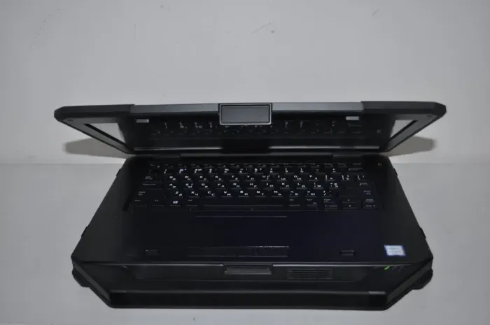 Захищений ноутбук Dell Latitude 5414 Rugged / 14" (1366x768) TN / Intel Core i3-6100U (2 (4) ядра по 2.3 GHz) / 8 GB DDR4 / 256 GB SSD / Intel HD Graphics 520 / WebCam / Windows 11 Pro б/в - зображення 9