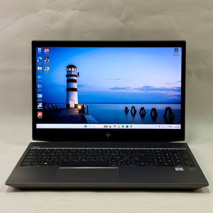 Мобільна робоча станція HP ZBook 15v G5 / 15,6" (1920x1080) IPS / Intel Core i7-8850H (6 (12) ядер по 2,6 - 4,3 ГГц) / 16 ГБ DDR4 / 512 ГБ SSD / nVidia Quadro P600, 4 ГБ GDDR5, 128-біт / WebCam / Windows 11 Pro б/в - зображення 2