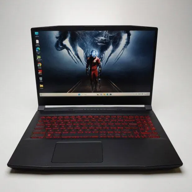 Ігровий ноутбук MSI Katana GF66 11UD / 15.6" IPS / Core i7-11800H (8 (16) ядер по 2.3-4.6 GHz) / 32GB DDR4 / 512GB SSD / GeForce RTX 3050 Ti, 4GB GDDR6, 128-bit / WebCam / Win 11 Home б/в - зображення 2