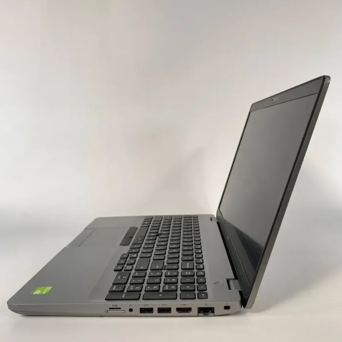 Ультрабук Б-клас Dell Latitude 5511 / 15.6" (1920x1080) IPS / Intel Core i5-10400H (4 (8) ядра по 2.6 - 4.6 GHz) / 16 GB DDR4 / 500 GB SSD / nVidia GeForce MX250, 2 GB GDDR5, 64-bit / WebCam / HDMI б/в - зображення 6