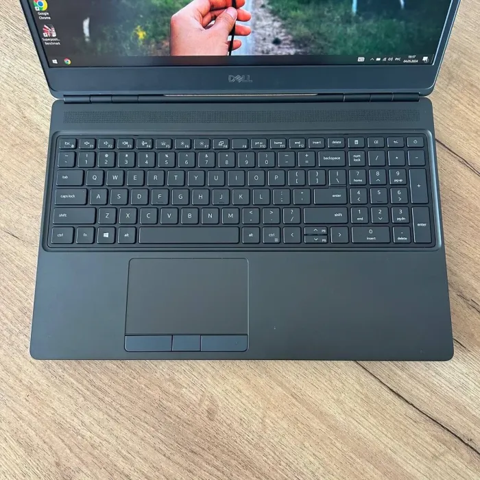 Мобільна робоча станція Б-клас Dell Precision 7550 / 15.6" (1920x1080) IPS / Intel Core i9-10885H (8 (16) ядер по 2.4 - 5.3 GHz) / 16 GB DDR4 / 512 GB SSD / nVidia Quadro RTX 4000 Max-Q, 8 GB GDDR6, 256-bit / WebCam б/в - зображення 7