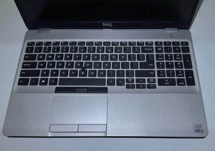 Мобільна робоча станція Б-клас Dell Precision 3551 / 15.6" (1920x1080) IPS / Intel Core i9-10885H (8 (16) ядер по 2.4 - 5.3 GHz) / 16 GB DDR4 / 256 GB SSD / nVidia Quadro P620, 4 GB GDDR5, 128-bit / WebCam / Win 11 б/в - зображення 5