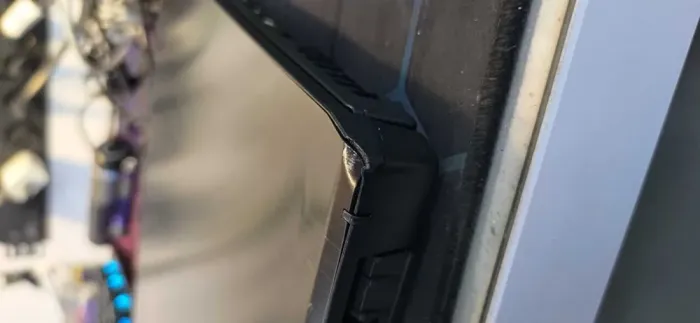 Ігровий ноутбук Б-клас MSI GF75 Thin 10SCXR-003US / 17.3" (1920x1080) IPS / Intel Core i5-10500H (6 (12) ядер по 2.5 - 4.5 GHz) / 16 GB DDR4 / 480 GB SSD / nVidia GeForce GTX 1650, 4 GB GDDR6, 128-bit / WebCam б/в - зображення 4