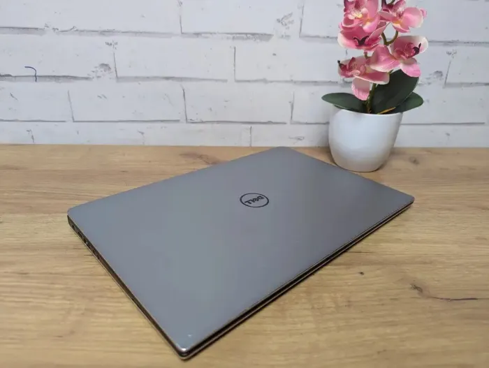 Ультрабук Dell XPS 13 9360 (P54G) / 13.3" (1920x1080) IPS Touch / Intel Core i5-6200U (2 (4) ядра по 2.3 - 2.8 GHz) / 8 GB DDR4 / 256 GB SSD / Intel HD Graphics 620 / WebCam б/в - зображення 7
