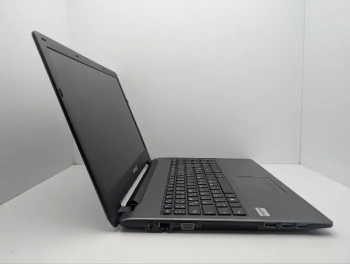 Ноутбук Terra Mobile 1513A / 15.6" (1366x768) TN / Intel Pentium N3700 (4 ядра по 1.6 - 2.4 GHz) / 8 GB DDR3 / 120 GB SSD / Intel HD Graphics / WebCam / DVD-ROM / АКБ не тримає заряд б/в - зображення 4